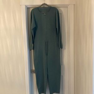 Lululemon Ventlight Zippered
Jumpsuit NWT Size 10